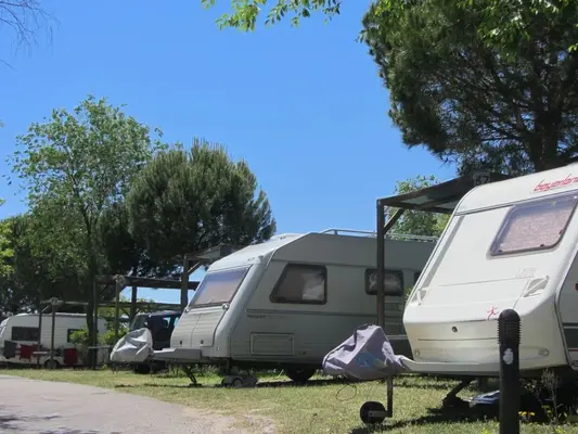 Camping Madrid Arco Iris