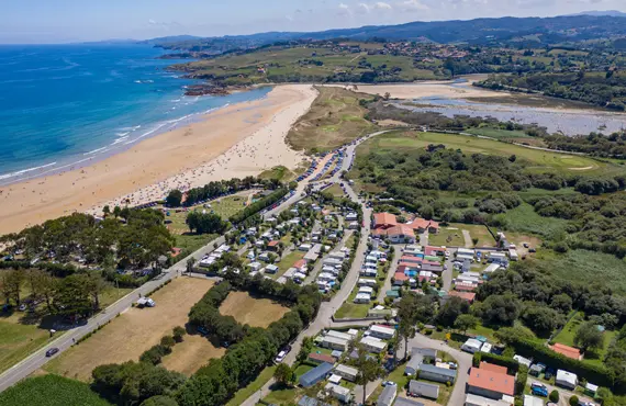 Camping Oyambre Beach